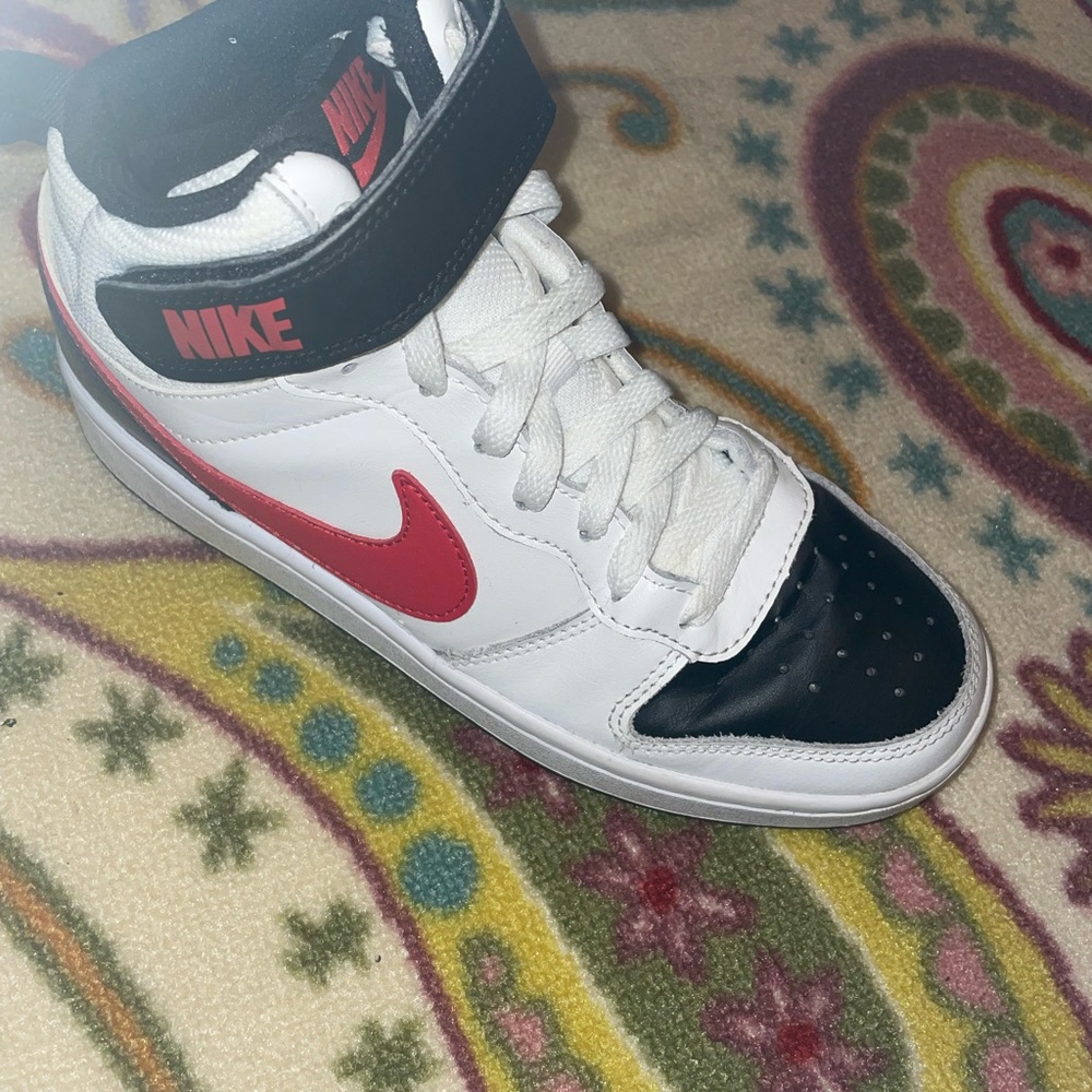 Shoes - Picture 9 of 16